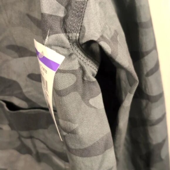Democracy Camouflage Green Gray Cotton Spandx jacket Size Large Nwtg - Picture 3 of 8